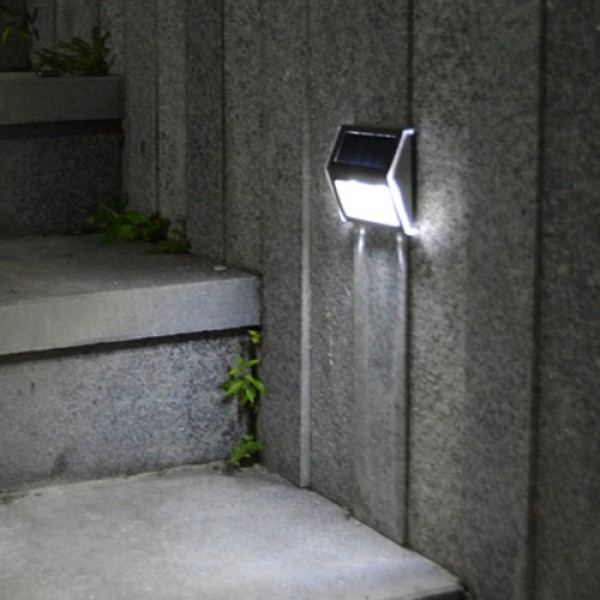 Solar-powered Light With 2LEDs Polycrystalline Solar Panel